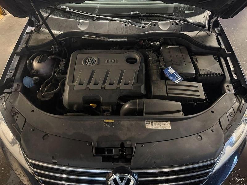 Gebraucht VW Passat Highline 177 PS (130 kW) 2013 Limousine