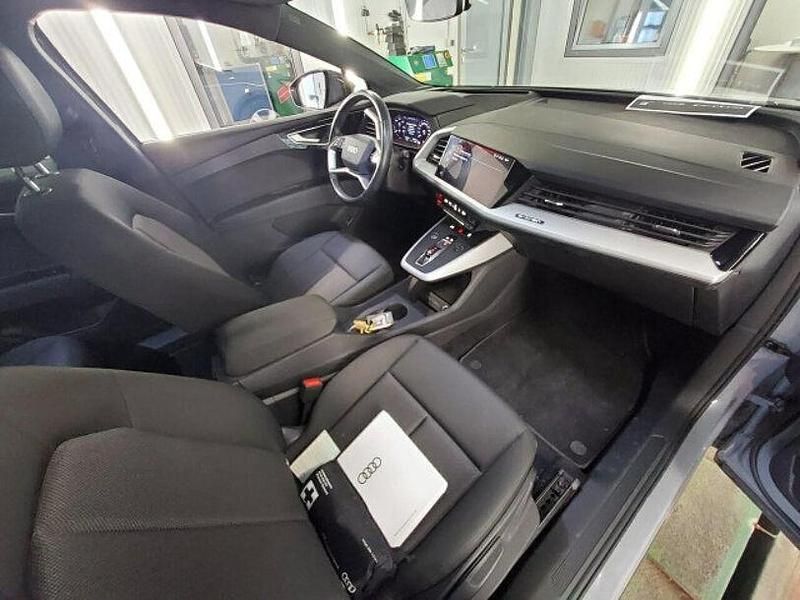 Gebraucht Audi Q4 e-tron Advanced 194 kW (265 PS) 2023 Kieselgrau SUV