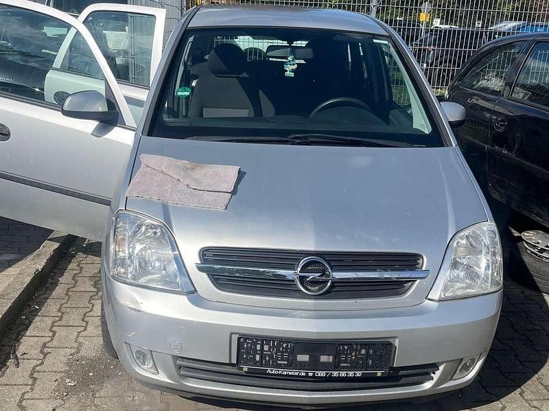 Gebraucht Opel Meriva Edition 101 PS (74 kW) 2004 Van / Kleinbus