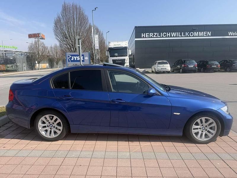 Second-hand BMW 318 143 CP (105 kW) 2008 Berlinǎ