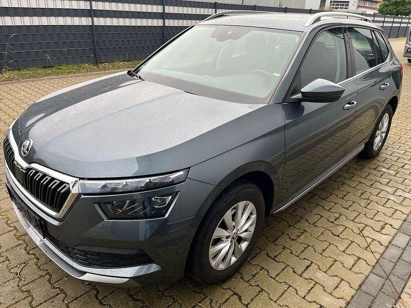 Grau Gebraucht 2020 Skoda Kamiq Style SUV | 13.990 € (Guter Preis) - Bild 1/4