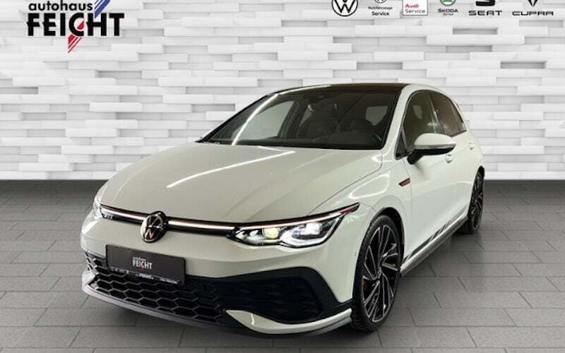 Weiß (pure white) Gebraucht 2024 VW Golf VIII GTI Clubsport Limousine | 34.467 € (Guter Preis) - Bild 1/4