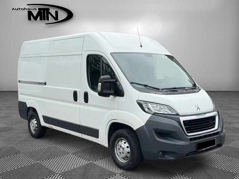 Gebraucht Peugeot Boxer 131 PS (96 kW) 2016 Weiß Van