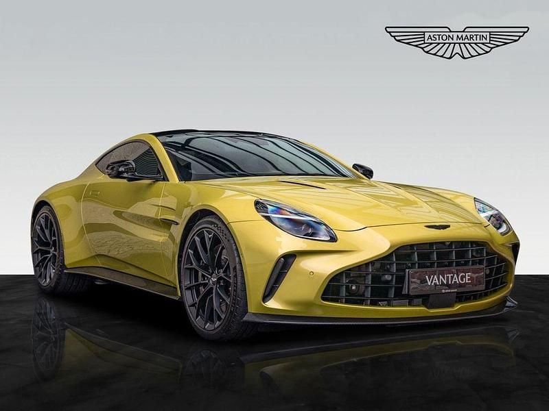 Neu Aston Martin Vantage 665 PS (489 kW) 2026 Gelb Coupé