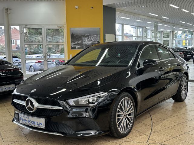 Schwarz Gebraucht 2023 Mercedes CLA180 Luxury Limousine | 30.999 € (Fairer Preis) - Bild 1/4