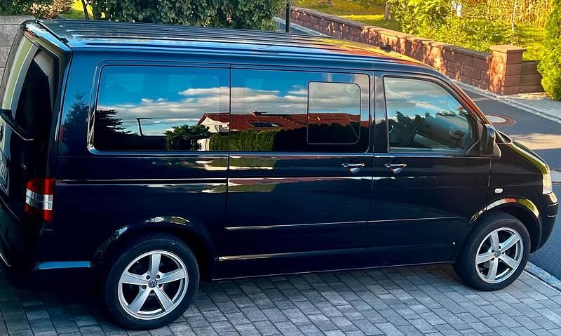 Schwarz Gebraucht 2007 VW T5 Highline Van | 11.990 € (Fairer Preis) - Bild 1/4