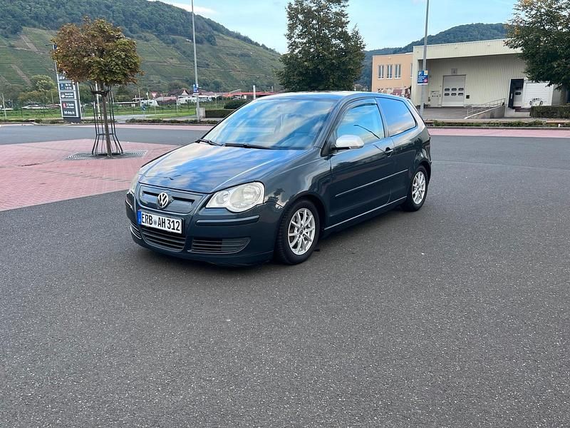 Grau Gebraucht 2009 VW Polo Kleinwagen | 2.550 € - Bild 1/4