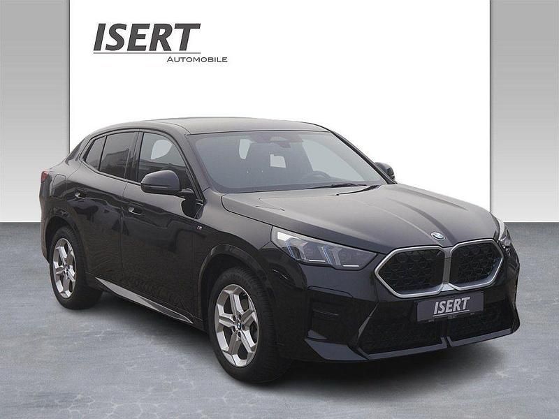 Schwarz Gebraucht 2024 BMW X2 M Sport SUV | 42.880 € - Bild 1/4