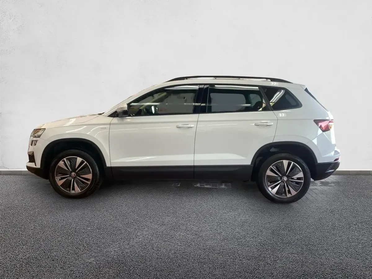 Gebraucht Skoda Karoq Ambition 150 PS (110 kW) 2023 Moonweiß perleffekt SUV