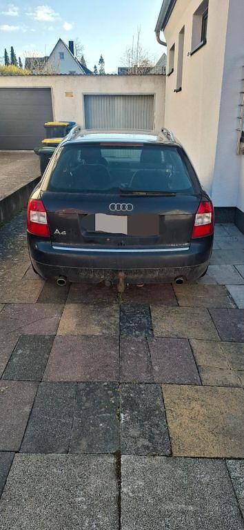 Second-hand Audi A4 163 CP (119 kW) 2003 Negru Break