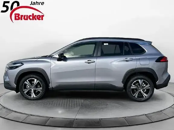 Gebraucht Toyota Corolla Cross Basis 180 PS (132 kW) 2025 Metal stream silver metallic SUV