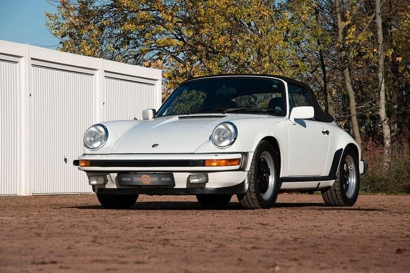 Weiß Gebraucht 1982 Porsche 911 Cabrio | 69.000 € - Bild 1/4
