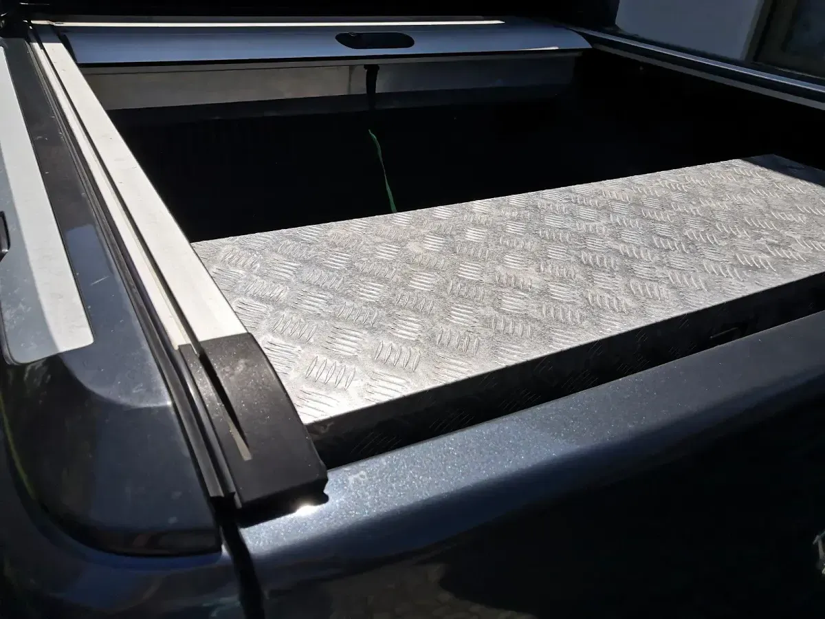 Gebraucht Ford Ranger 200 PS (147 kW) 2013 Grau Pickup