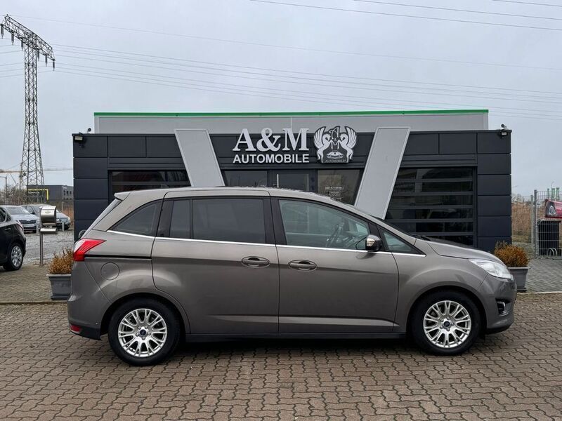 Gebraucht Ford Grand C-Max Titanium 116 PS (85 kW) 2012 Braun Van / Kleinbus