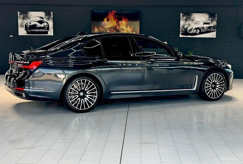 Gebraucht BMW 750 530 PS (389 kW) 2020 Grau Limousine