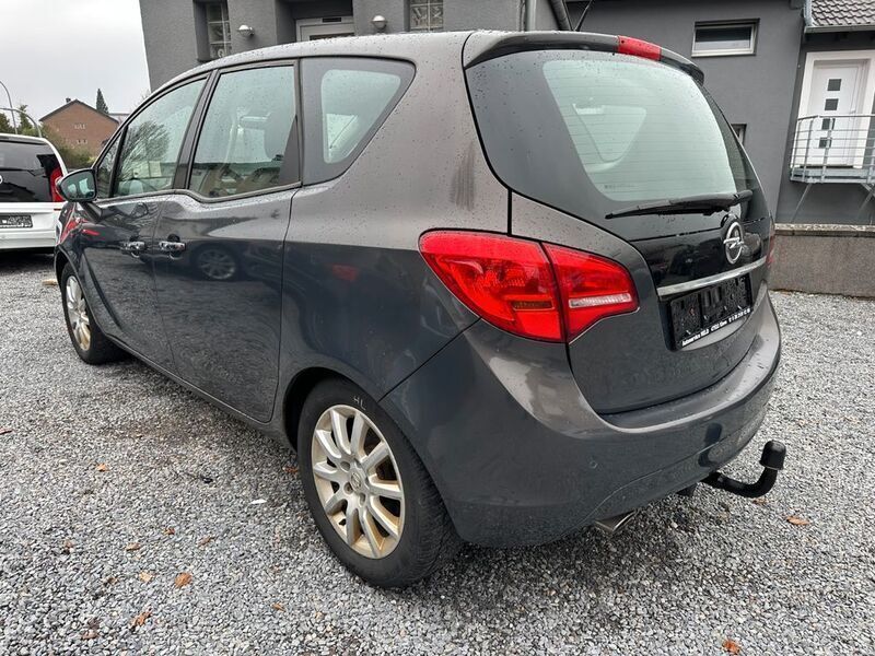Gebraucht Opel Meriva Innovation 140 PS (102 kW) 2013 Grau Van / Kleinbus