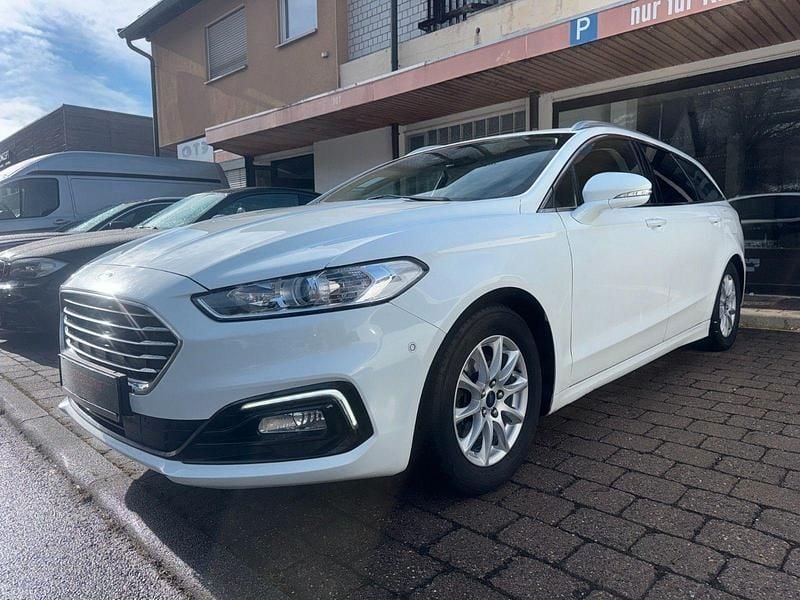Weiß Gebraucht 2019 Ford Mondeo Business Edition Kombi | 8.990 € (Superpreis) - Bild 1/4