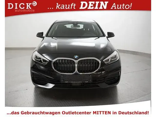 Gebraucht BMW 120 190 PS (139 kW) 2023 Saphirschwarz met. Limousine