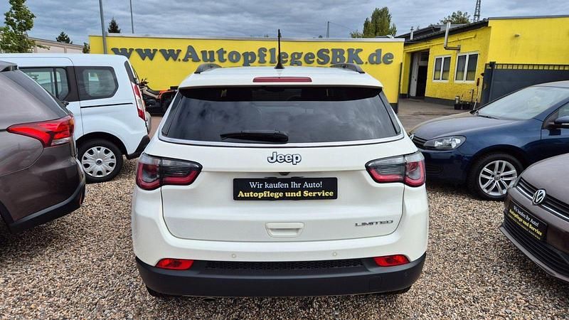 Gebraucht Jeep Compass Limited 120 PS (88 kW) 2019 Weiß SUV