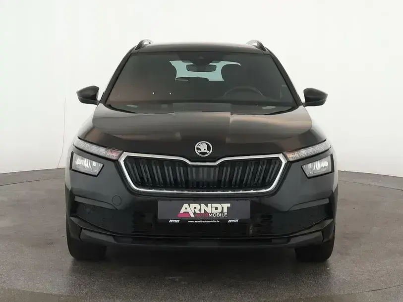 Gebraucht Skoda Kamiq Tour 110 PS (80 kW) 2023 Blackmagic perleffekt SUV