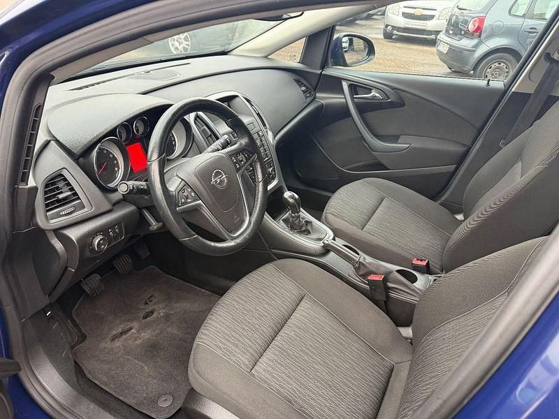 Gebraucht Opel Astra Edition 120 PS (88 kW) 2015 Blau Kombi