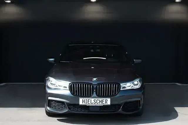 Gebraucht BMW M760 Performance 609 PS (447 kW) 2017 Grau Limousine