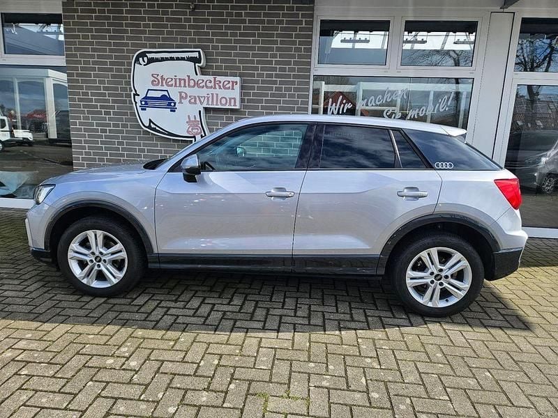 Gebraucht Audi Q2 Advanced 150 PS (110 kW) 2021 Silber SUV