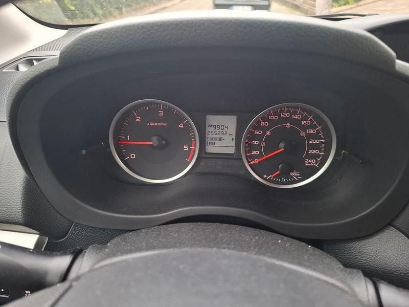 Grau Gebraucht 2017 Subaru Forester Active SUV | 7.000 € (Etwas zu teuer) - Bild 1/4