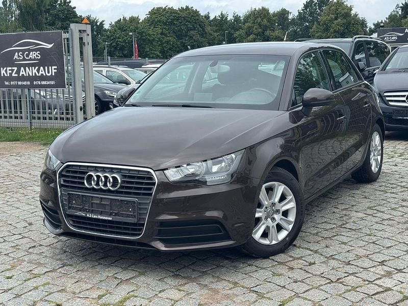 Braun Gebraucht 2014 Audi A1 Sportback Sport Kleinwagen | 8.490 € (Guter Preis) - Bild 1/4
