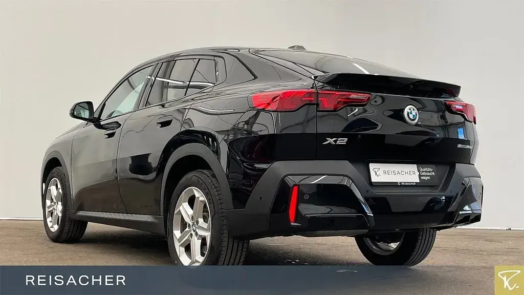 Gebraucht BMW X2 Efficient Dynamics 163 PS (119 kW) 2025 Saphirschwarz metallic SUV