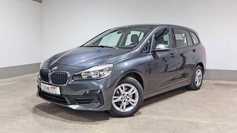 Grau Gebraucht 2018 BMW 216 Gran Tourer Advantage Van / Kleinbus | 9.500 € (Guter Preis) - Bild 1/4