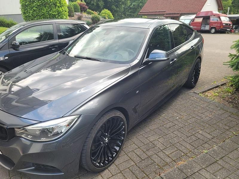 Grau Gebraucht 2015 BMW 325 Gran Turismo M Sport Limousine | 8.790 € (Superpreis) - Bild 1/4