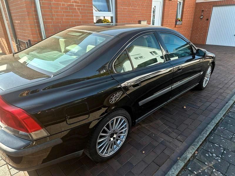 Gebraucht Volvo S60 163 PS (119 kW) 2003 Schwarz Limousine