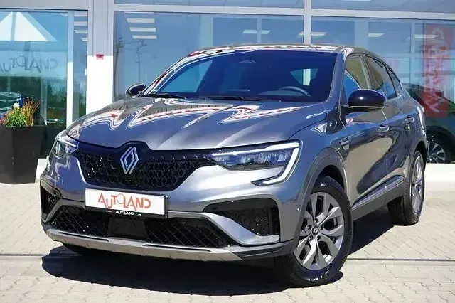 Neu Renault Arkana 140 PS (102 kW) 2026 Grau SUV