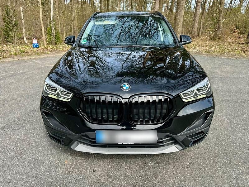 Gebraucht BMW X1 Advantage 140 PS (102 kW) 2020 Schwarz SUV