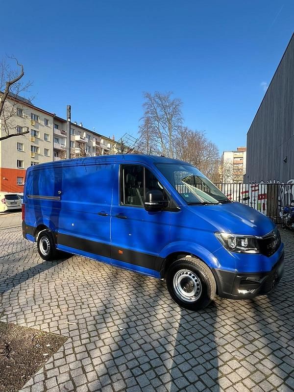 Gebraucht MAN TGE 102 PS (75 kW) 2017 Blau Van