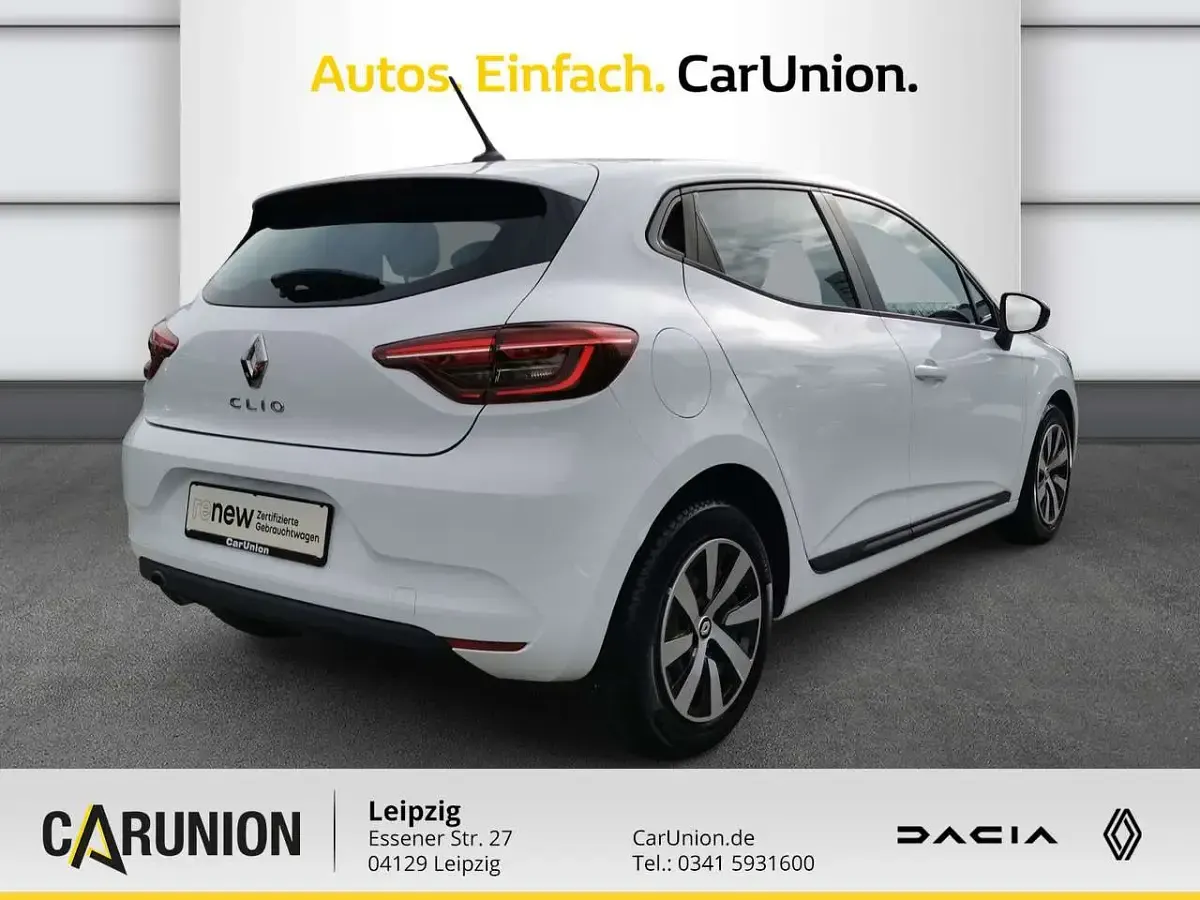 Gebraucht Renault Clio Equilibre 67 PS (49 kW) 2022 Arktis weiß (weiß) Kleinwagen
