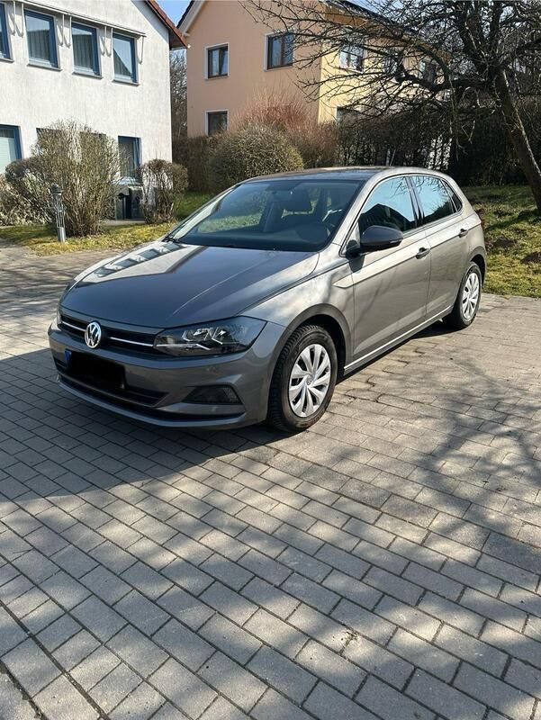 Grau Gebraucht 2018 VW Polo Comfortline Kleinwagen | 14.499 € (Guter Preis) - Bild 1/4