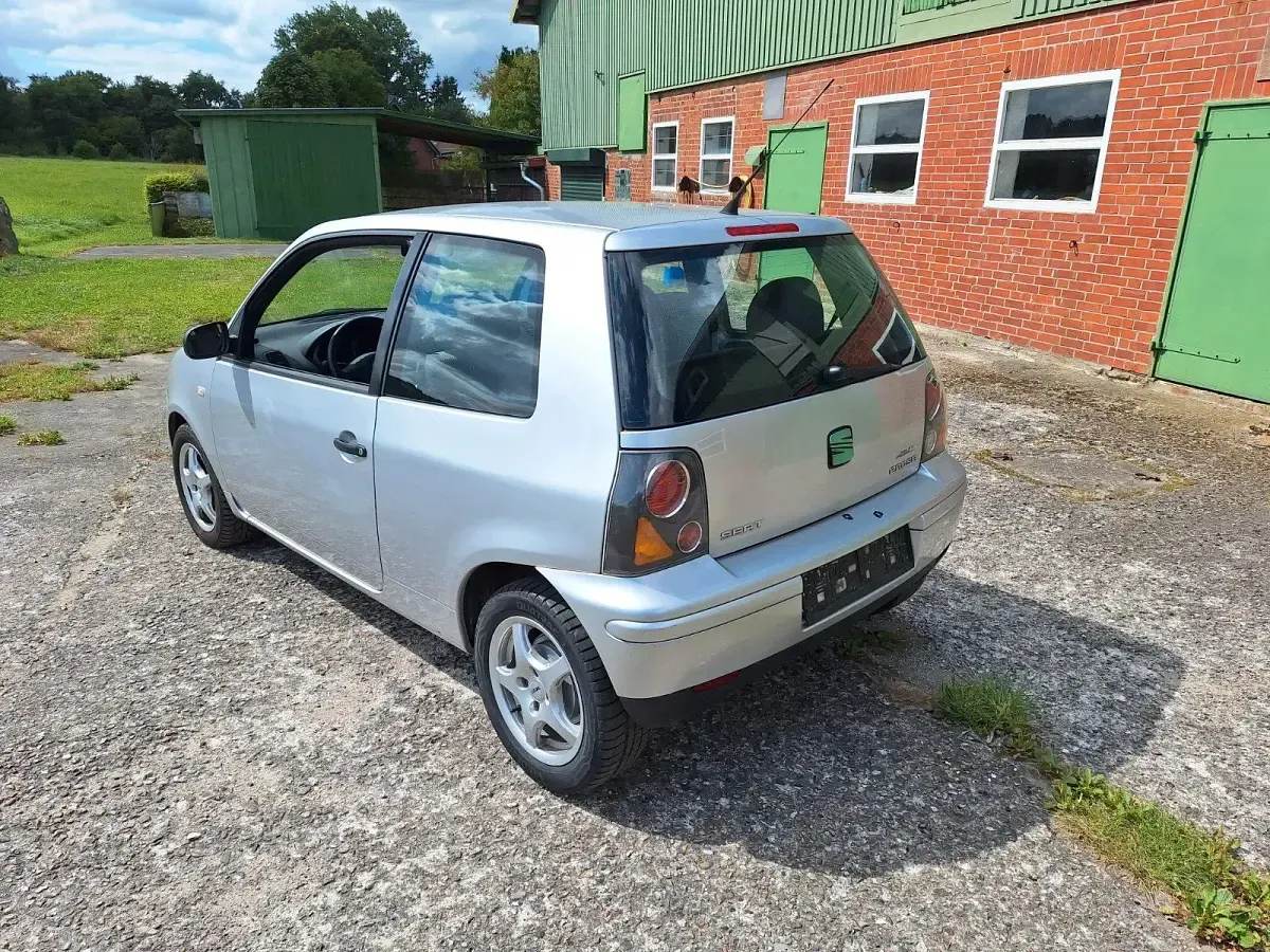 Gebraucht Seat Arosa 50 PS (36 kW) 2004 Silber Kleinwagen