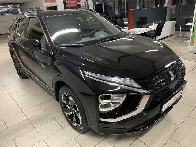 Gebraucht Mitsubishi Eclipse Cross Top 188 PS (138 kW) 2024 Schwarz metallic SUV