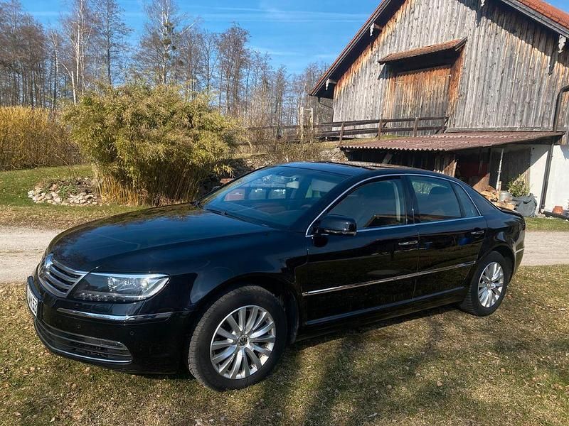 Second-hand VW Phaeton 245 CP (180 kW) 2014 Negru Berlinǎ