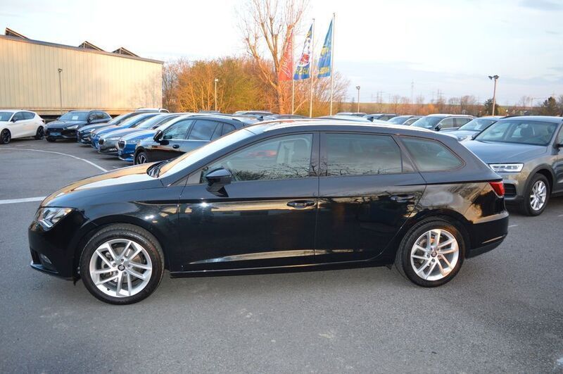 Schwarz Gebraucht 2014 Seat Leon ST Style Kombi | 10.190 € (Fairer Preis) - Bild 1/4
