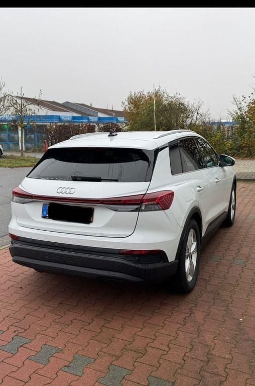 Gebraucht Audi Q4 e-tron Ambiente 125 kW (170 PS) 2022 Weiß SUV