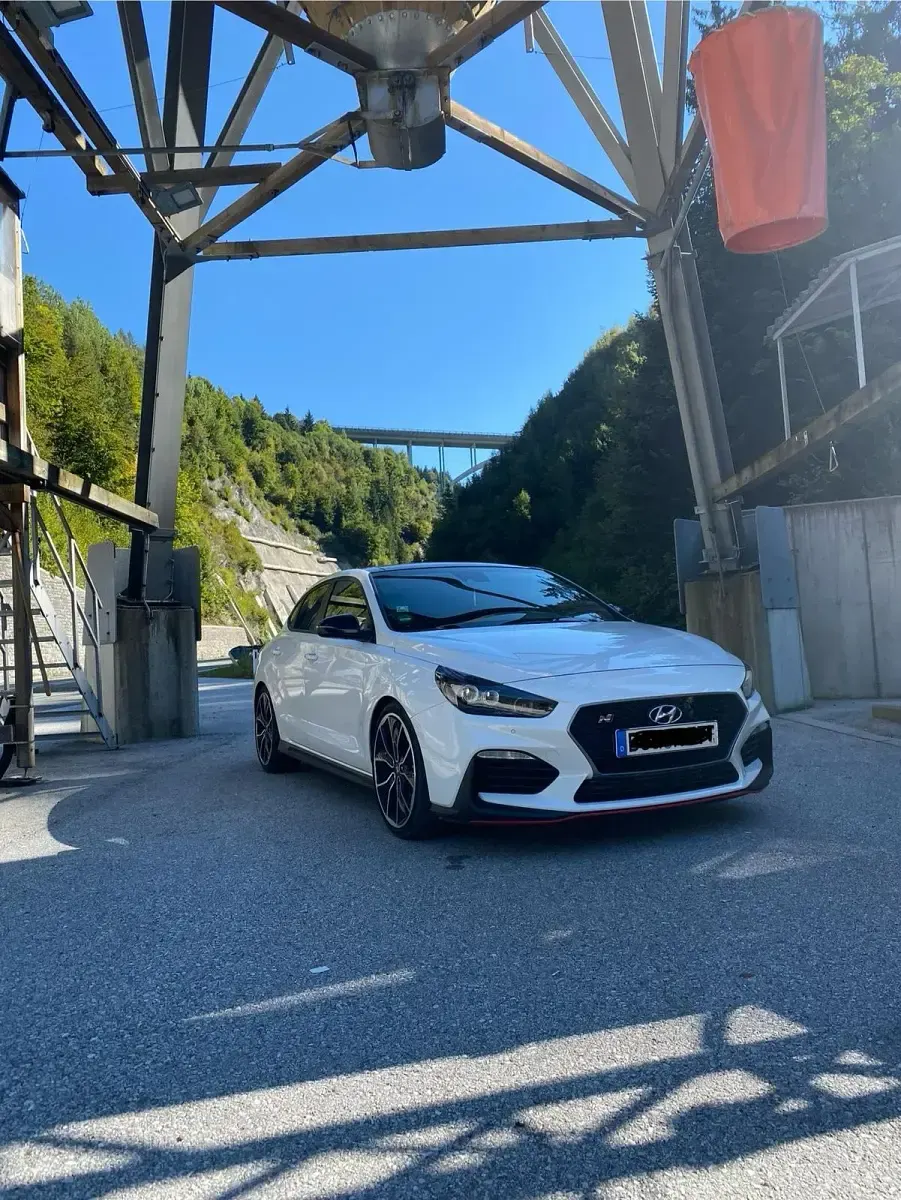 Gebraucht Hyundai i30 275 PS (202 kW) 2020 Weiß Limousine