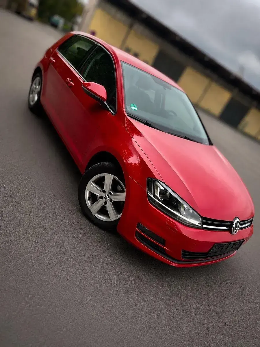 Gebraucht VW Golf VII Comfortline 140 PS (102 kW) 2013 Rot Limousine