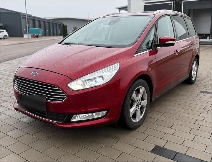Gebraucht Ford Galaxy 160 PS (117 kW) 2018 Rot Van / Kleinbus