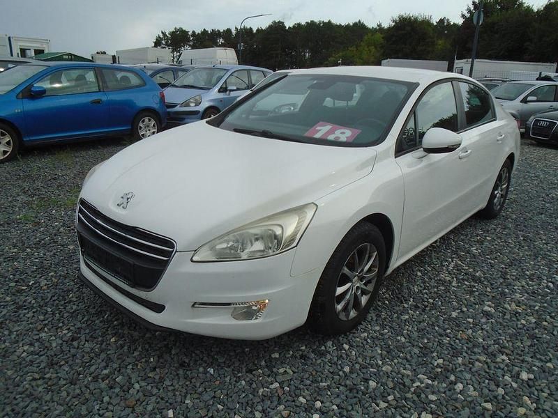 Weiß Gebraucht 2011 Peugeot 508 Access Limousine | 2.900 € (Superpreis) - Bild 1/4