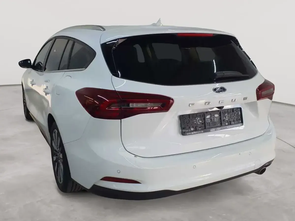 Second-hand Ford Focus Titanium X 116 CP (85 kW) 2023 Alb Break