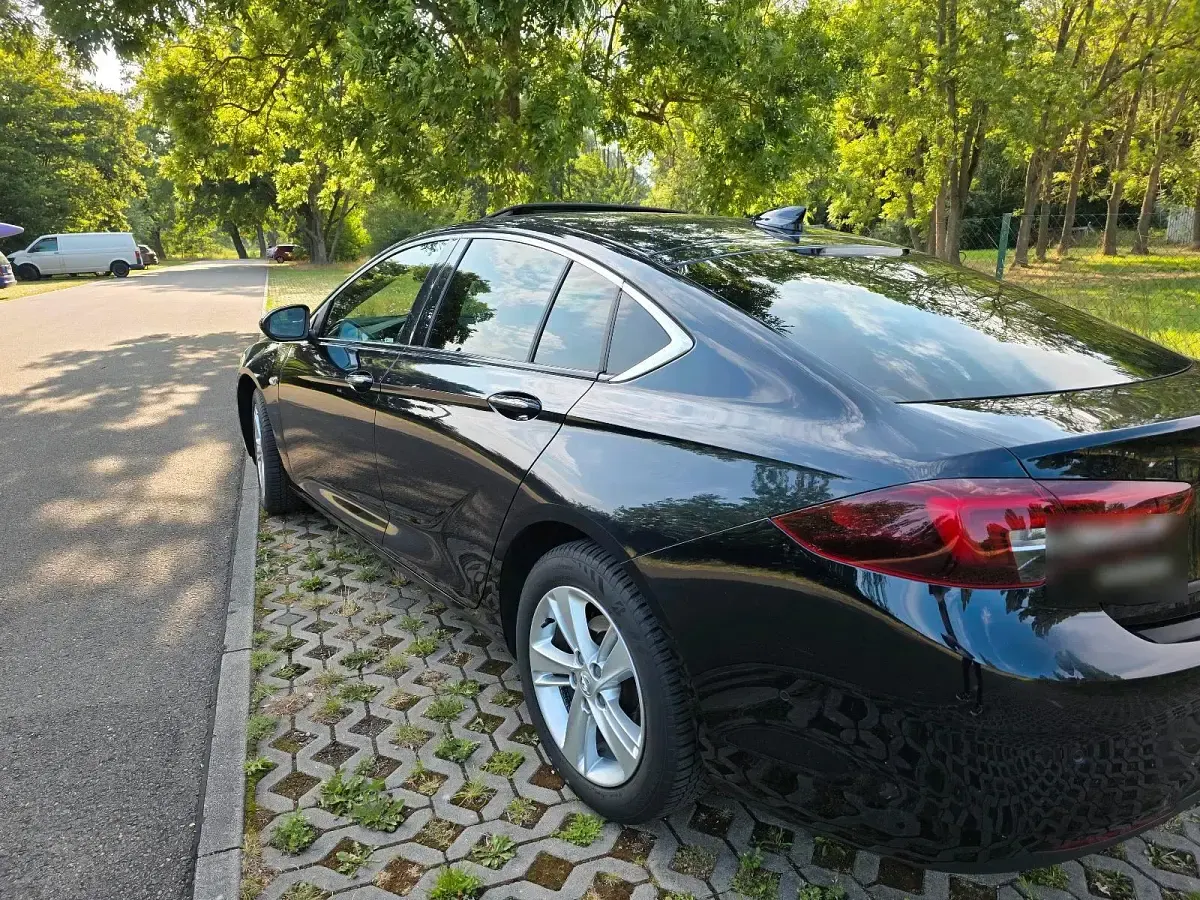 Gebraucht Opel Insignia Innovation 136 PS (100 kW) 2018 Blau Limousine
