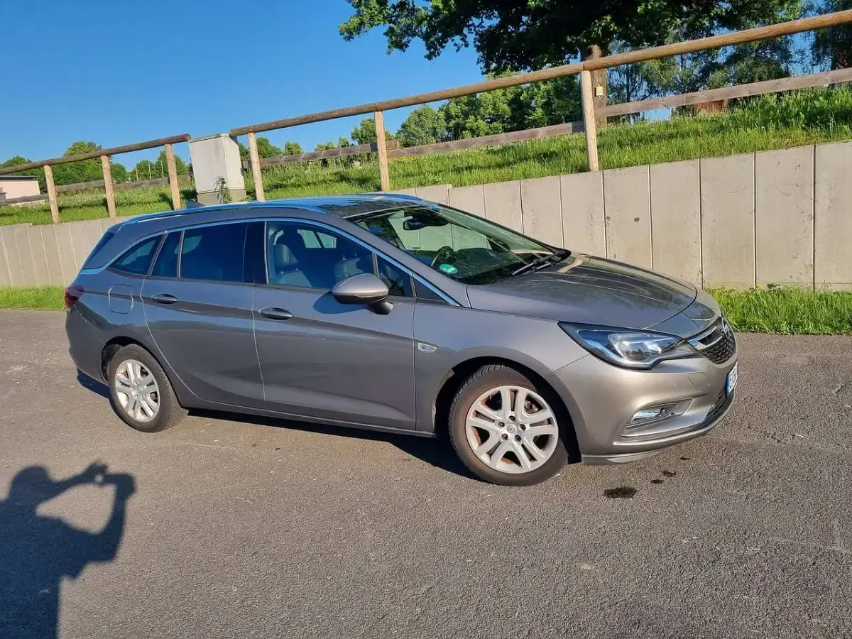 Gebraucht Opel Astra 150 PS (110 kW) 2016 Grau Kombi